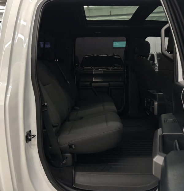 2019 Ford F-150 XLT FX4 - Image 9