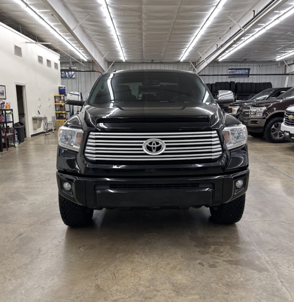 2017 Toyota Tundra Platinum 4WD - Image 6