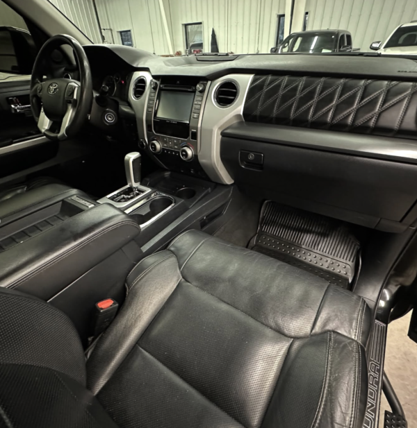 2017 Toyota Tundra Platinum 4WD - Image 11